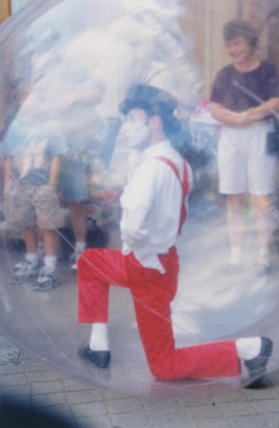 006-Joker in a balloon in France.jpg